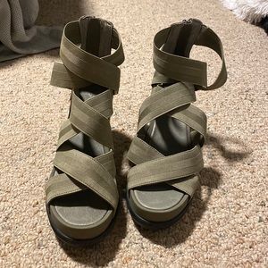 Sorrel joan of arc wedge